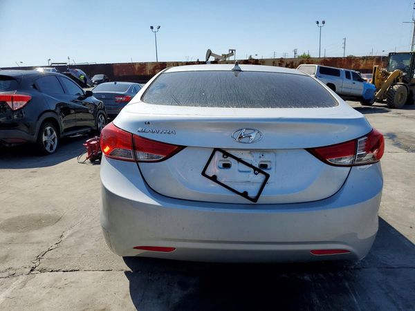 2013 HYUNDAI ELANTRA