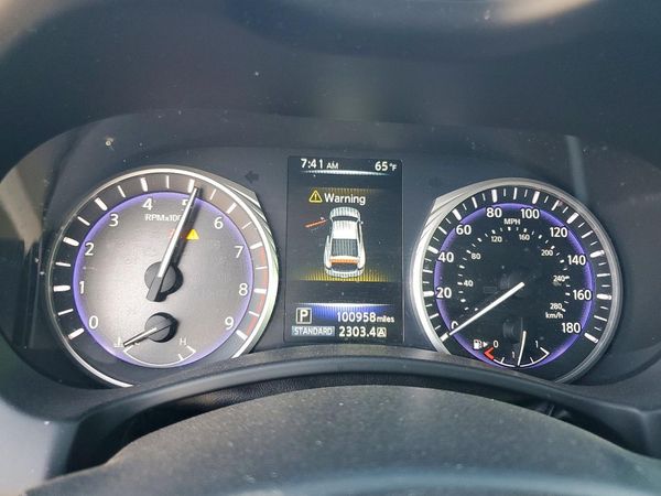 2017 INFINITI Q60