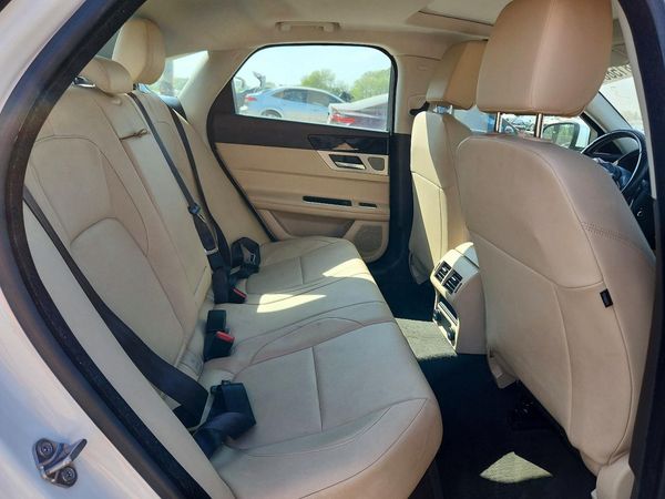 2018 JAGUAR XF