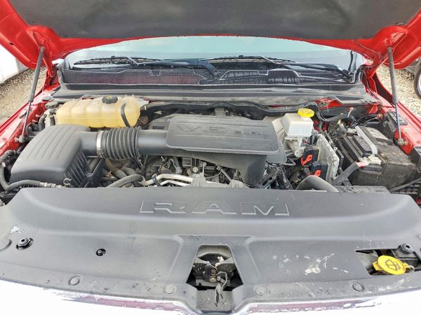 2022 RAM 1500 Big Horn, Lone Star — Engine bay