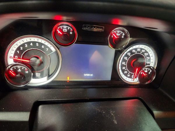 2018 RAM 1500 SLT CREW CAB 4X4