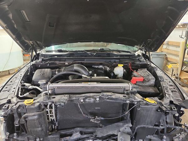 2018 RAM 1500 SLT CREW CAB 4X4
