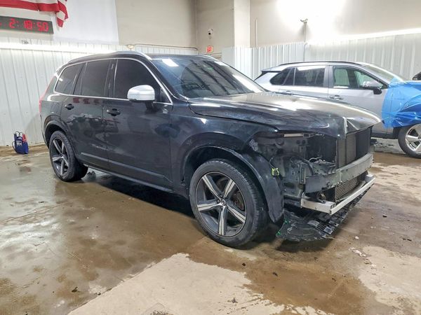2018 VOLVO XC90