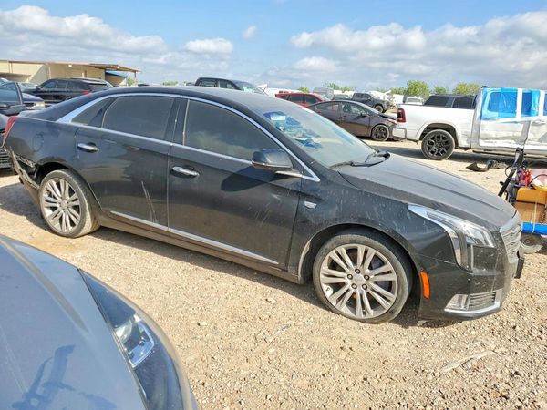2019 CADILLAC XTS Luxury — Passenger 3/4