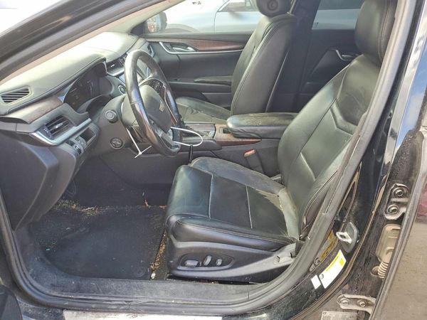 2019 CADILLAC XTS Luxury — DENT