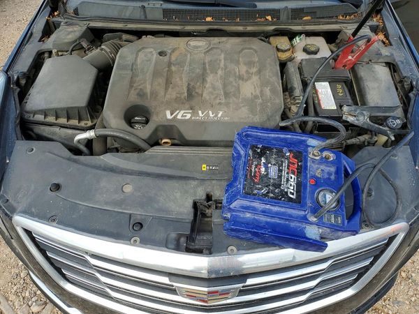 2019 CADILLAC XTS Luxury — Engine bay