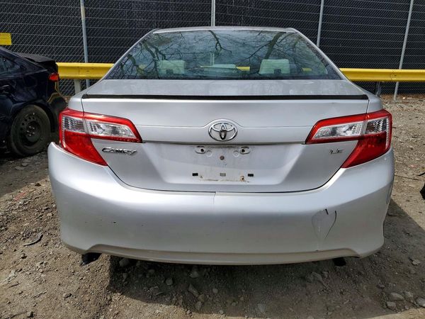 2012 TOYOTA CAMRY