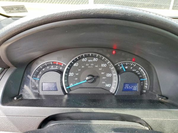 2012 TOYOTA CAMRY