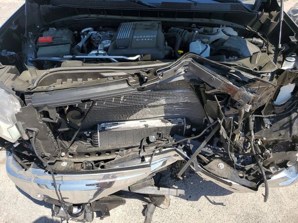 2025 CHEVROLET SILVERADO LTZ — Engine bay