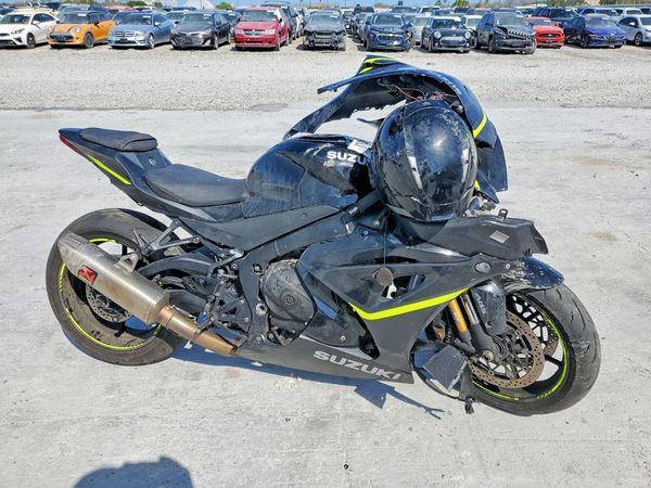 2023 SUZUKI GSXR1000