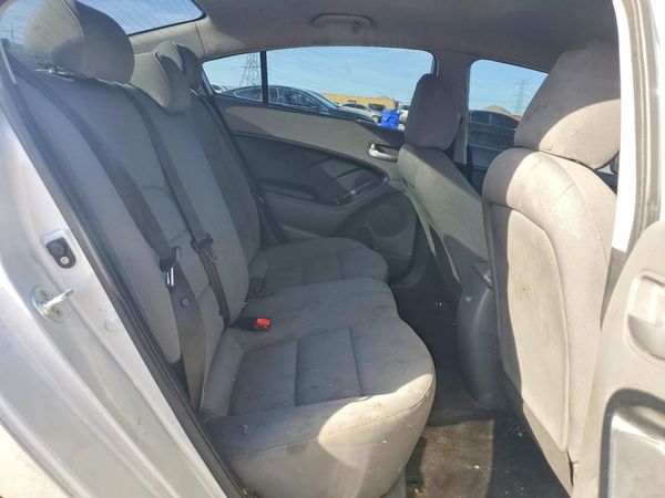 2017 KIA FORTE 5 EX AUTOMATIC