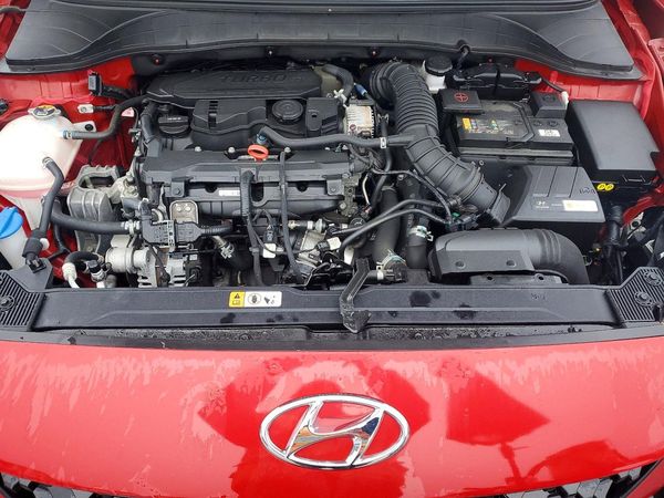 2023 HYUNDAI KONA Limited — Engine bay