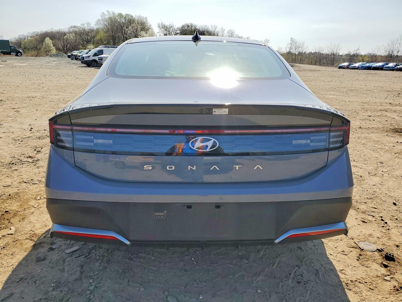 2025 HYUNDAI SONATA SE