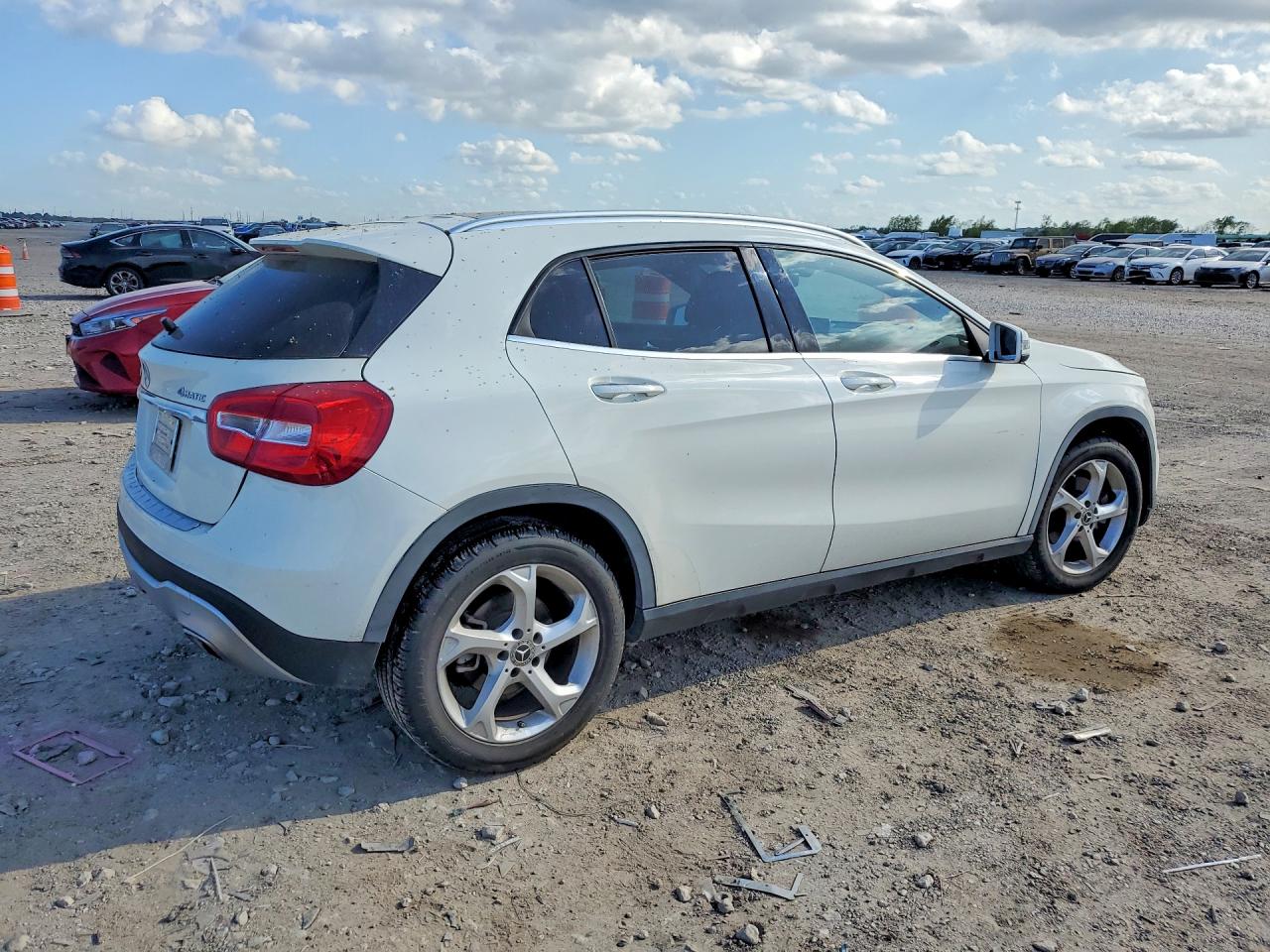 2018 MERCEDES-BENZ GLA GLA250-4M