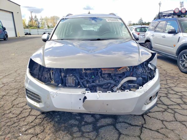 2017 VOLKSWAGEN TIGUAN S, Limited — DIRF
