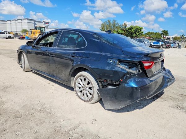 2020 TOYOTA CAMRY