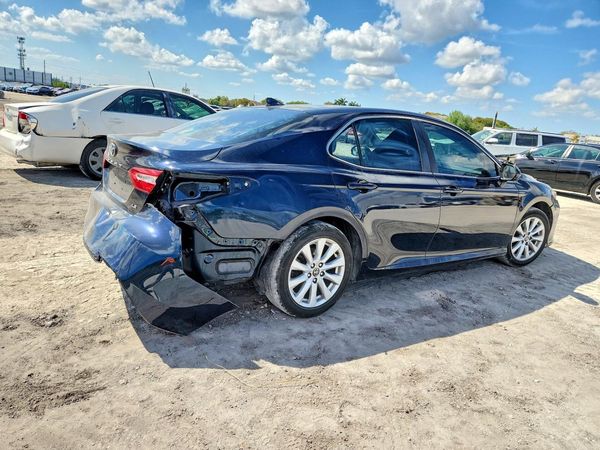 2020 TOYOTA CAMRY