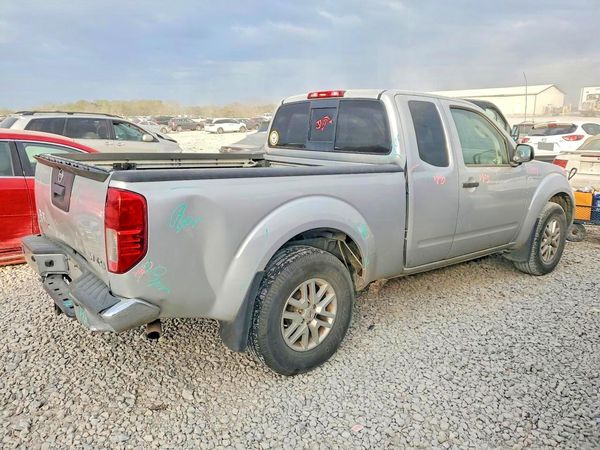 2019 NISSAN FRONTIER