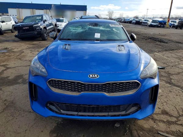 2018 KIA STINGER