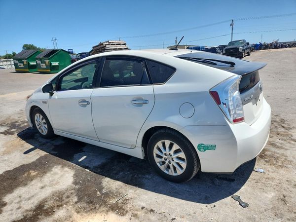 2015 TOYOTA PRIUS