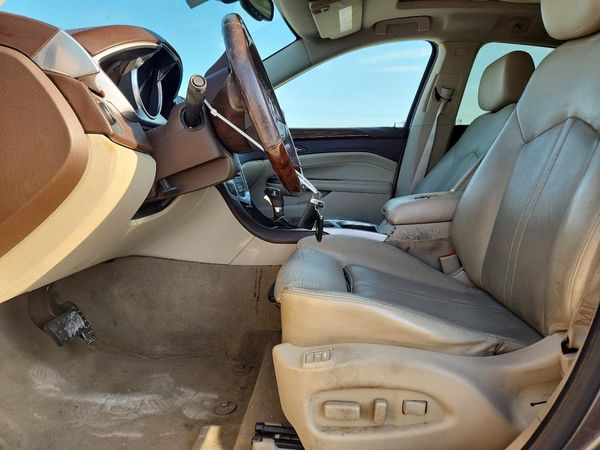 2012 CADILLAC SRX Luxury