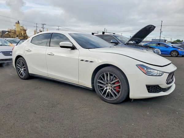 2020 MASERATI GHIBLI