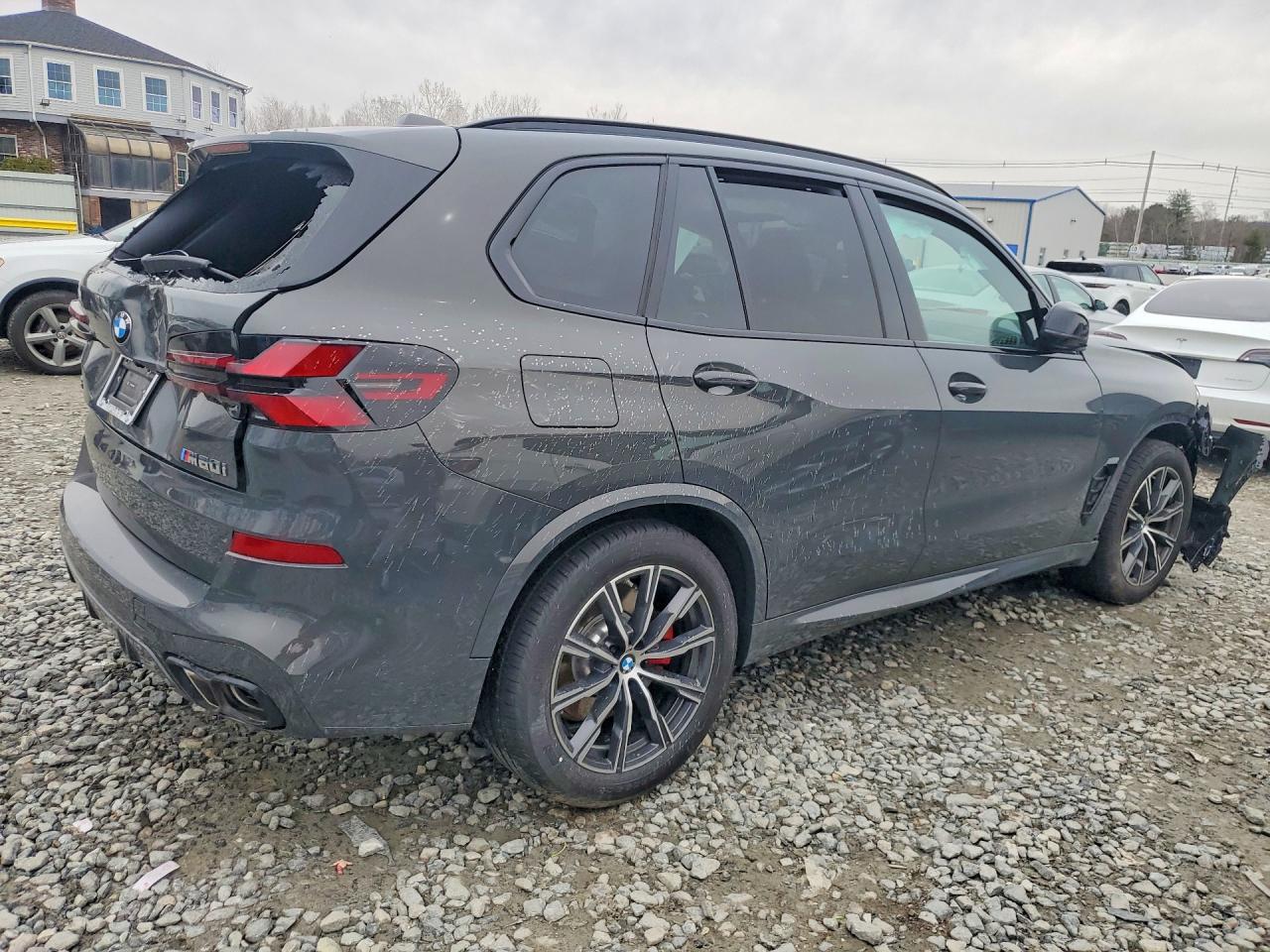 2026 BMW X5 M60i