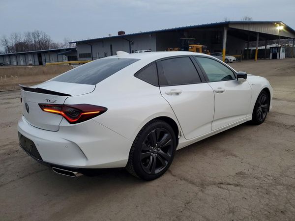 2022 ACURA TLX