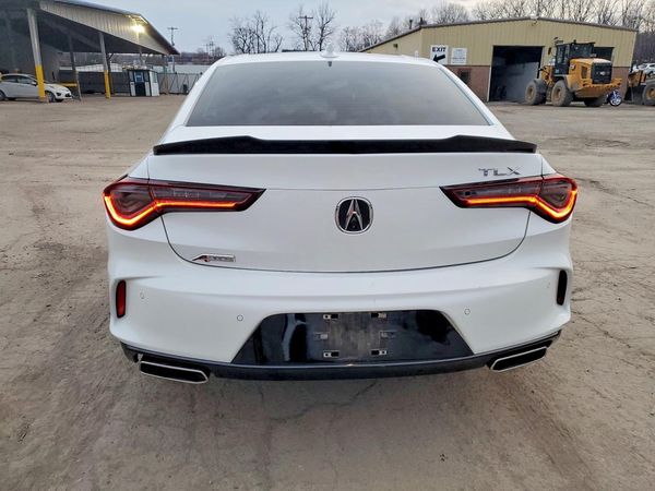 2022 ACURA TLX
