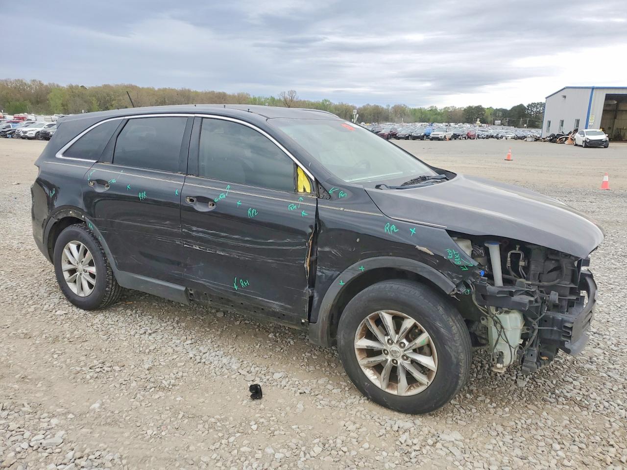 2017 KIA SORENTO L, LX
