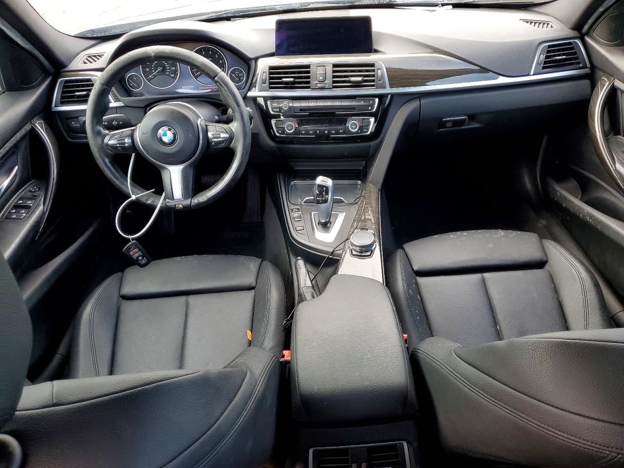 2017 BMW 320 SA