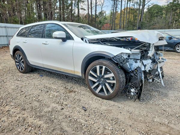 2026 VOLVO V90 CROSS COUNTRY
