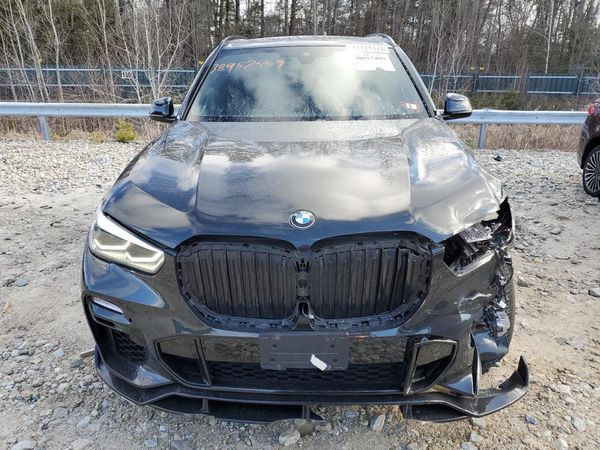2021 BMW X5 M50i