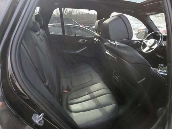 2021 BMW X5 M50i