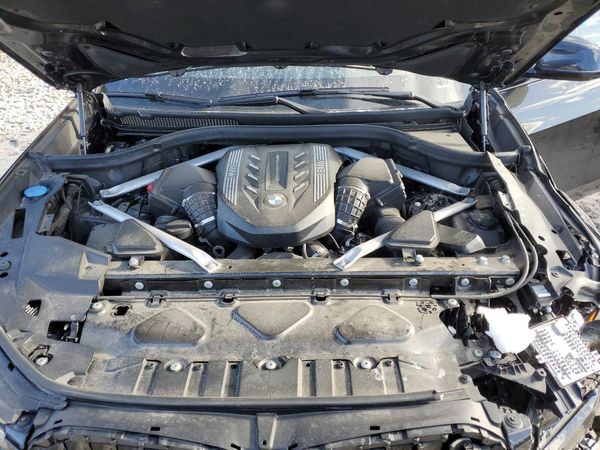 2021 BMW X5 M50i