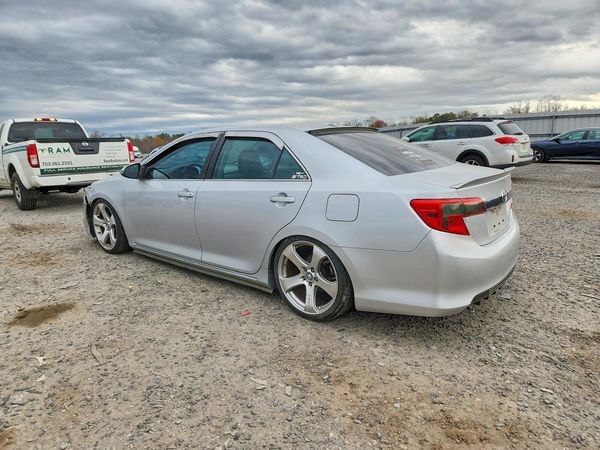 2014 TOYOTA CAMRY