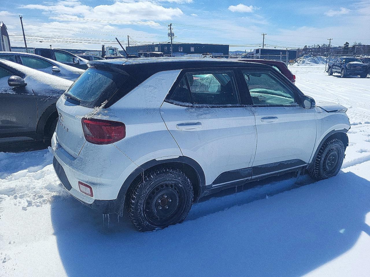 2024 HYUNDAI VENUE SE