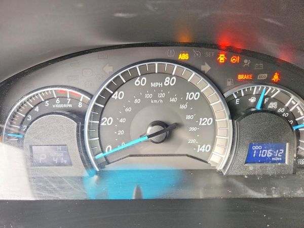 2014 TOYOTA CAMRY
