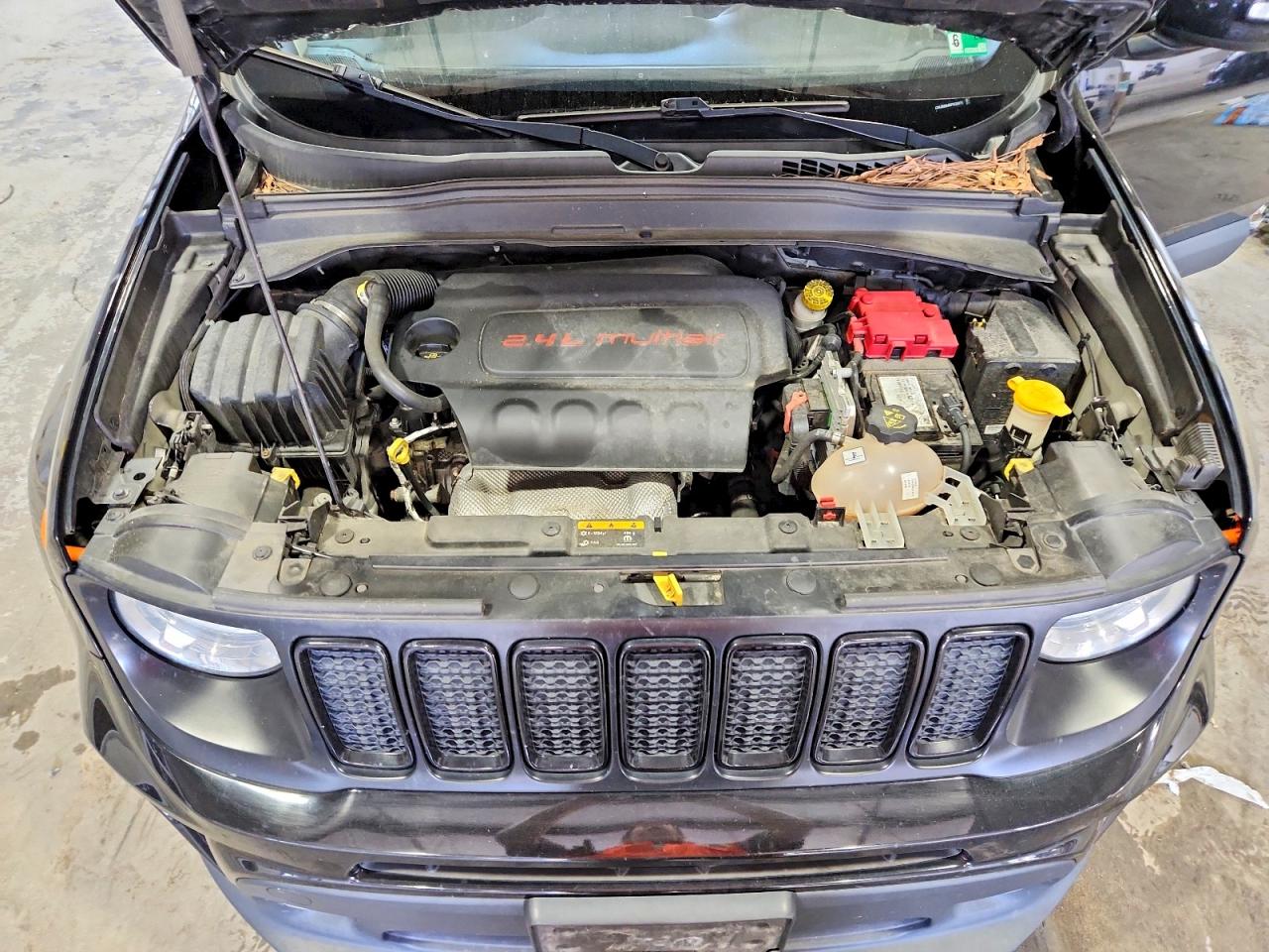 2019 JEEP RENEGADE LATITUDE 4X4