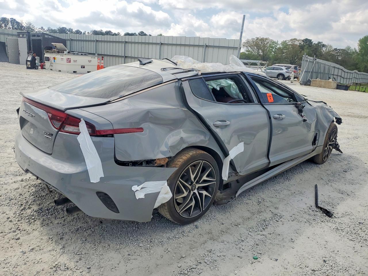 2022 KIA STINGER GT-Line