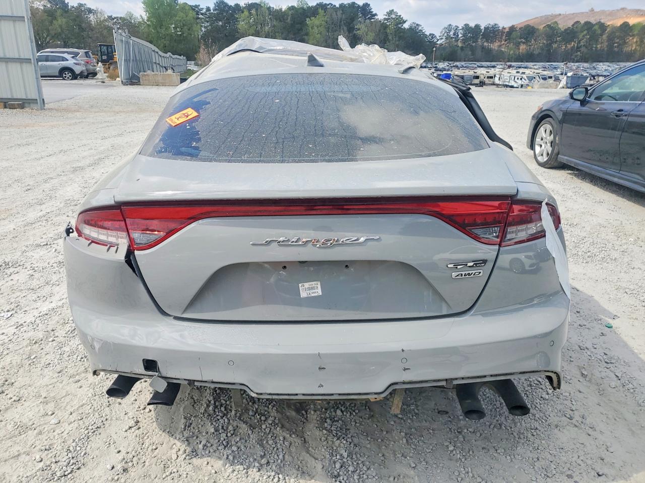 2022 KIA STINGER GT-Line