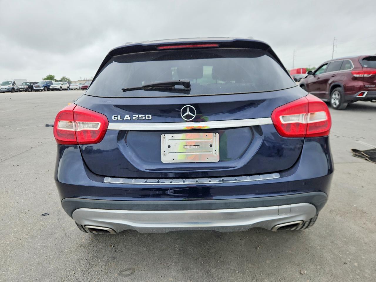 2017 MERCEDES-BENZ GLA