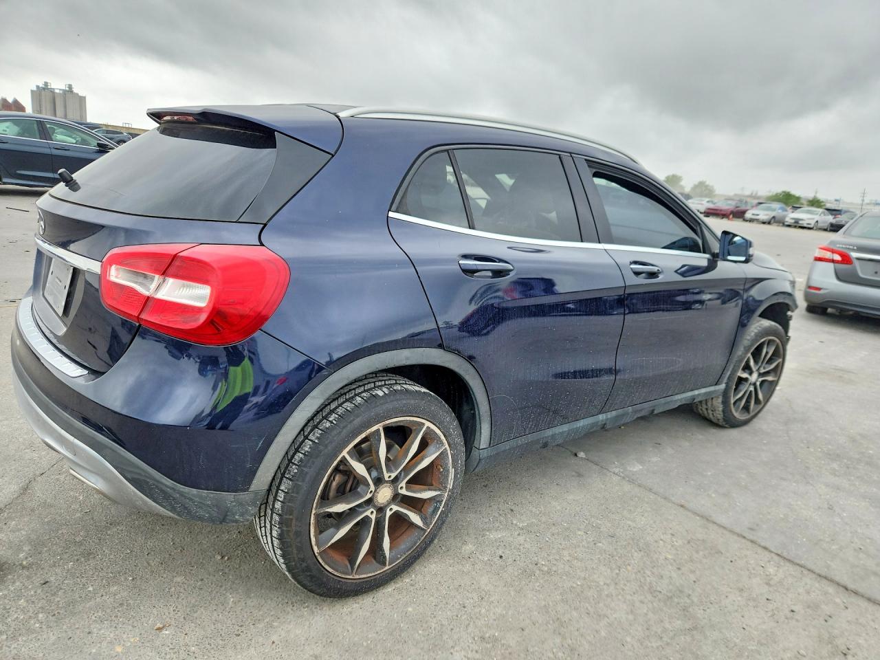 2017 MERCEDES-BENZ GLA