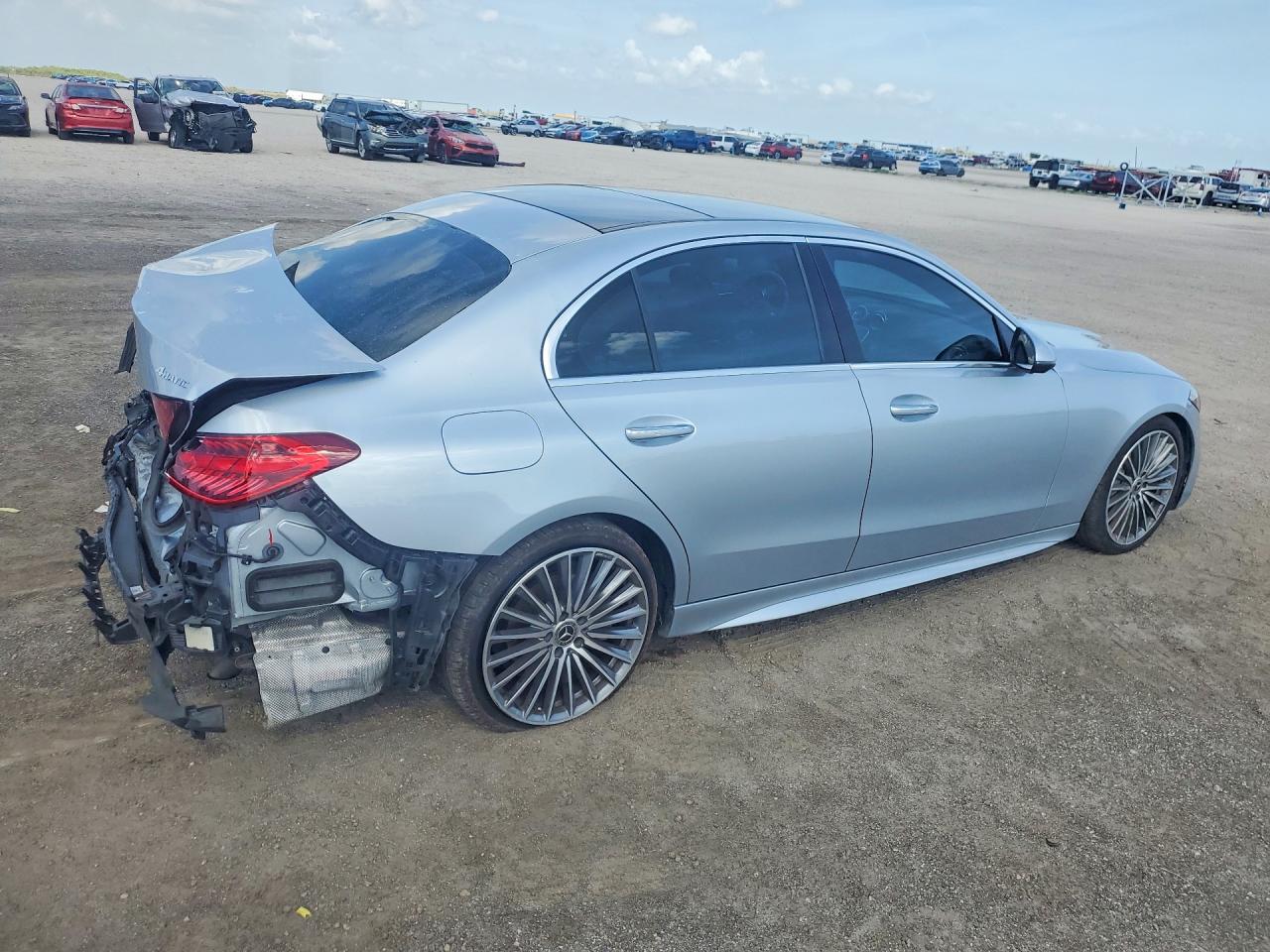 2022 MERCEDES-BENZ C