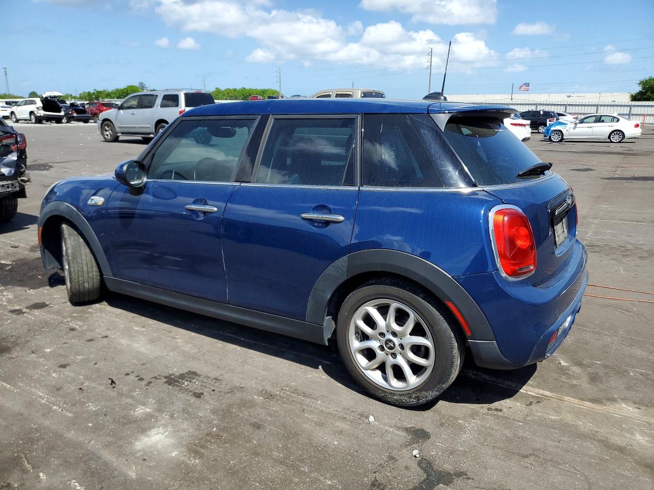 2015 MINI COOPER