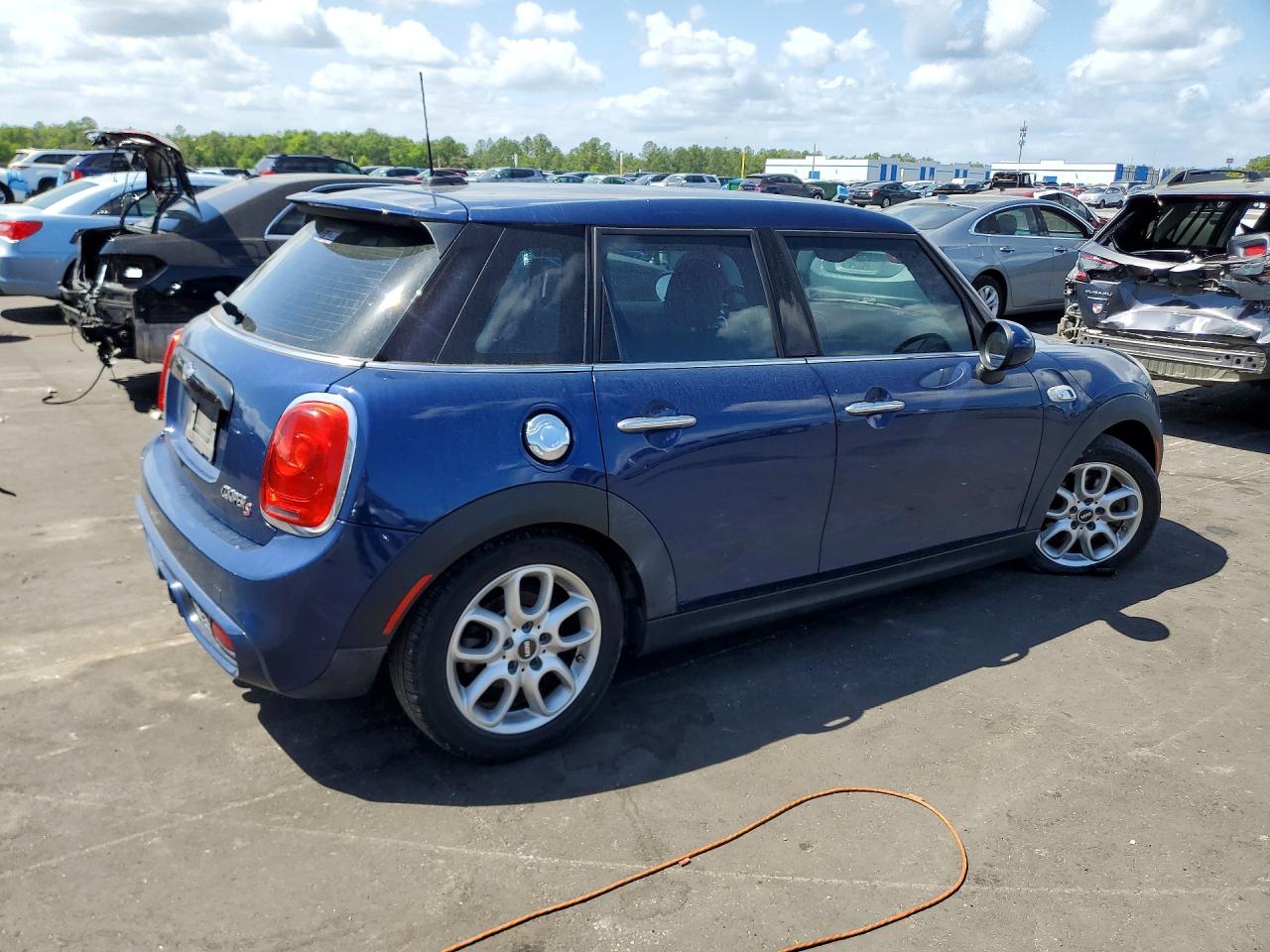 2015 MINI COOPER