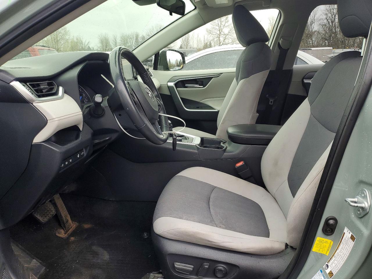 2020 TOYOTA RAV4 HYBRID XLE HV