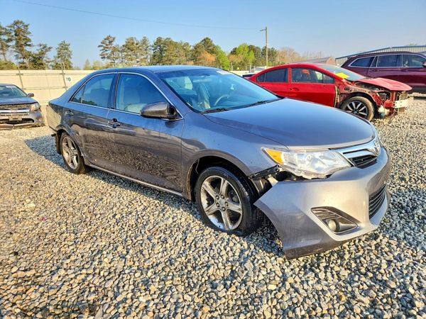 2013 TOYOTA CAMRY
