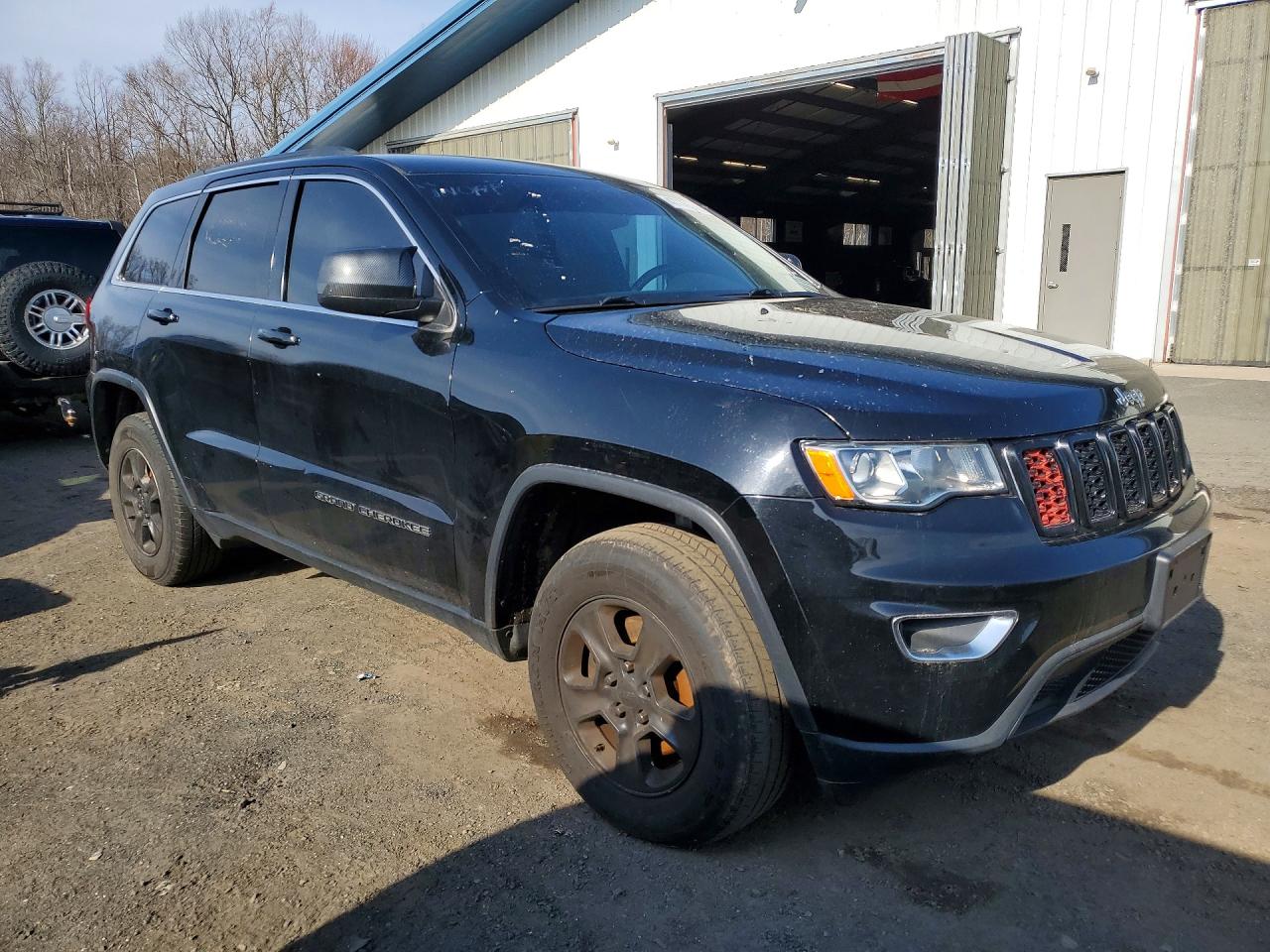 2017 JEEP GRAND CHEROKEE LAREDO 4X4