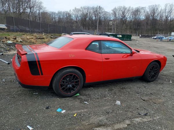 2016 DODGE CHALLENGER SXT